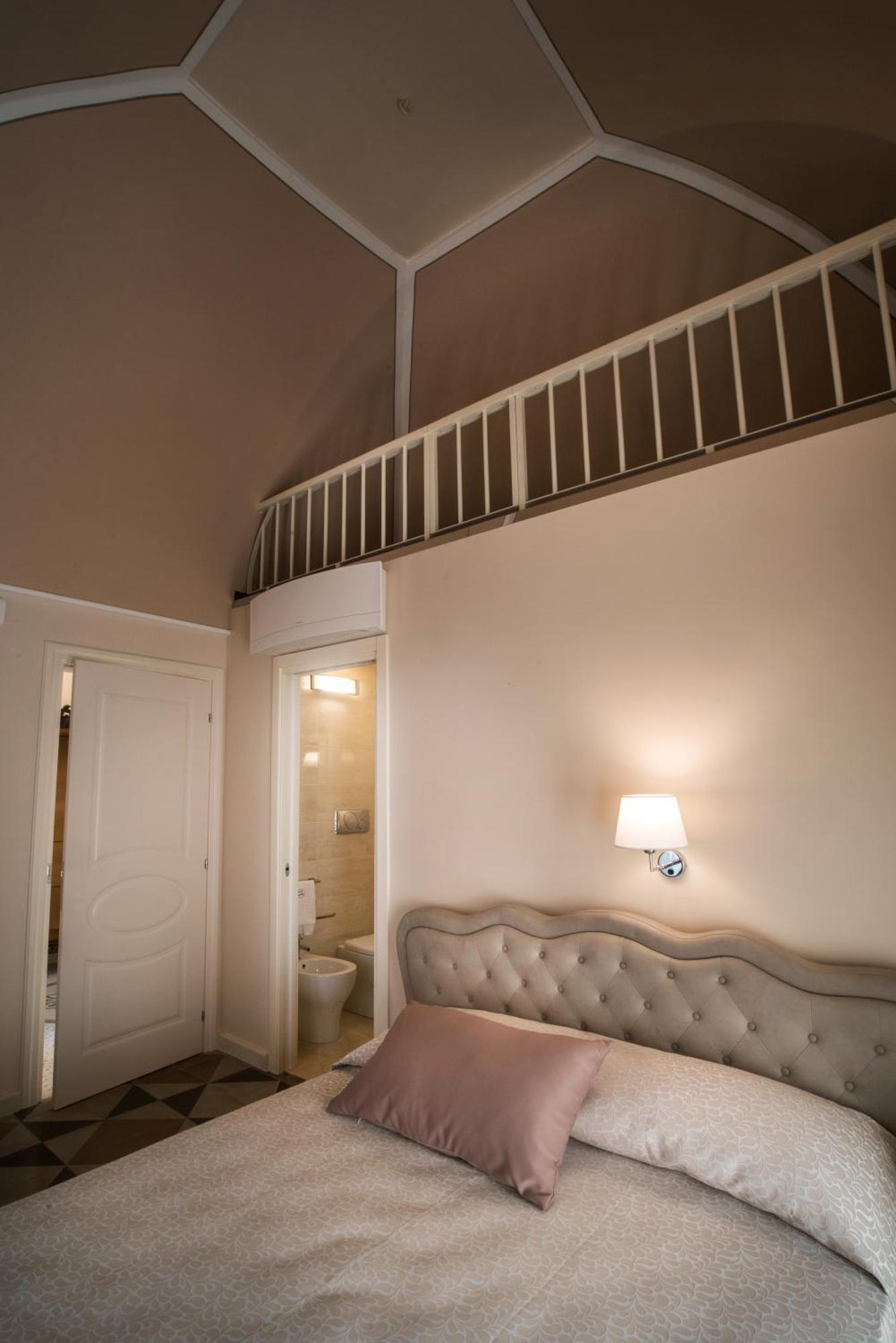 Palazzo Bove Bed and Breakfast Galatone Exteriör bild